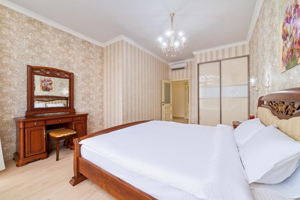 Apartment Pearl Of Arcadia โอเดสซา ภายนอก รูปภาพ